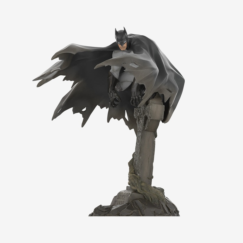 LimitedPOP MART DC Batman Reborn Figurine