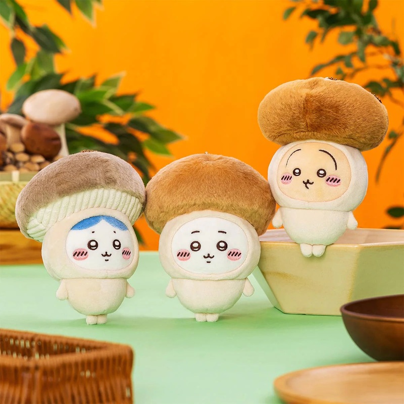 [Pre-Order] Japan ChiiKawa Autumn 2025 Series | ChiiKawa Hachiware Usagi in Mushroom Costume – Plush Doll Keychain Kawaii items Room Decoration doll